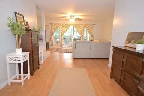 Entry Way - 1465 Hooksett Rd #178, Hooksett, NH 03106 photo 3 of 4