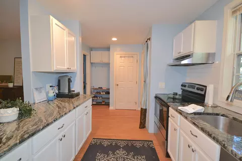Kitchen - 1465 Hooksett Rd #178, Hooksett, NH 03106 photo 1 of 4