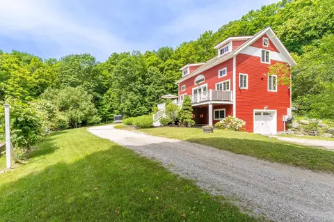 43 North St, Middletown Springs, VT 05757