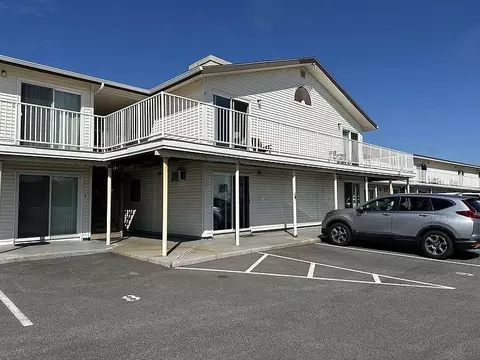 Exterior - 933 Ocean Blvd #7, Hampton, NH 03842 photo 1 of 2