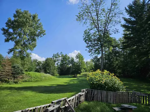 Exterior - 40 Carousel Ct, White River Junction, VT 05001 photo 15 of 15
