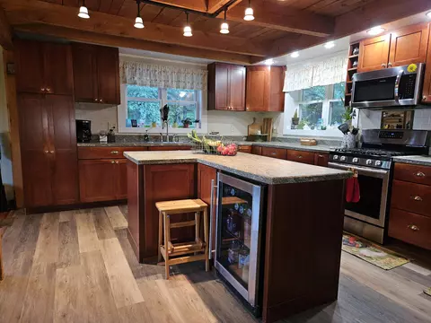 Kitchen - 40 Carousel Ct, White River Junction, VT 05001 photo 1 of 2