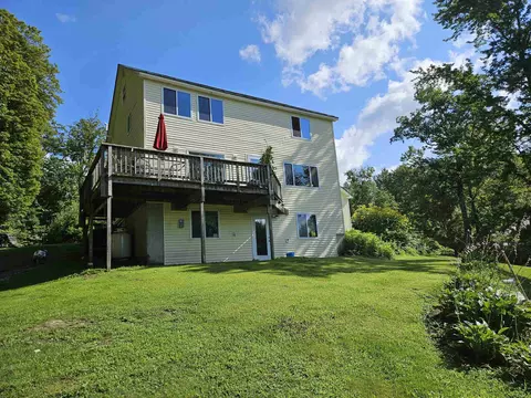 Exterior - 40 Carousel Ct, White River Junction, VT 05001 photo 3 of 15