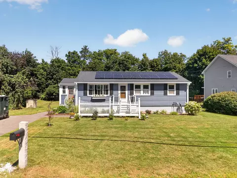 31 Crosby St, Milford, NH 03055
