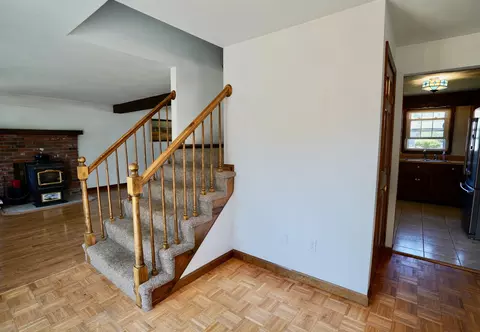 Entry Way - 2 Jeffrey Dr, Hampton, NH 03842 photo 1 of 3