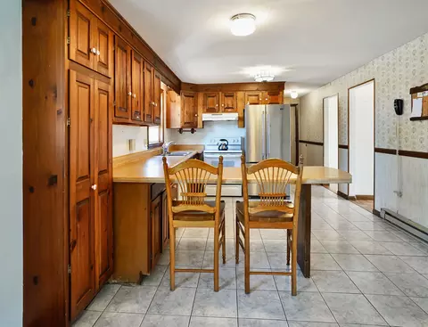 Kitchen - 2 Jeffrey Dr, Hampton, NH 03842 photo 2 of 4