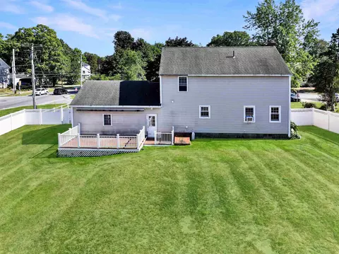 Exterior - 2 Jeffrey Dr, Hampton, NH 03842 photo 3 of 5