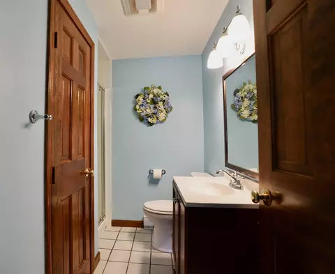 Bath - 2 Jeffrey Dr, Hampton, NH 03842 photo 2 of 2