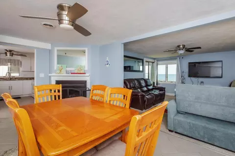 Dining - 463 Ocean Blvd #B7, Hampton, NH 03842 photo 2 of 3