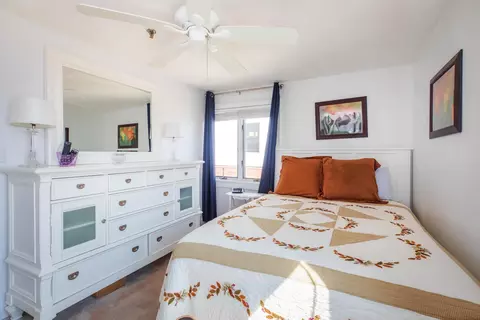 Bedroom - 463 Ocean Blvd #B7, Hampton, NH 03842 photo 2 of 3
