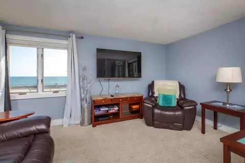 Living - 463 Ocean Blvd #B7, Hampton, NH 03842 photo 3 of 3