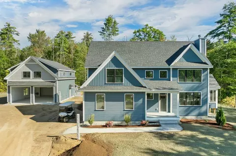 7 Vere Royce Rd, Tuftonboro, NH 03816