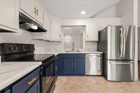 Kitchen - 1 Gates Dr, Derry, NH 03038 photo 3 of 3