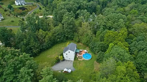 View/Area - 4 Hudson Dr, Kensington, NH 03833 photo 1 of 5