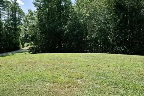 Exterior - 4 Hudson Dr, Kensington, NH 03833 photo 6 of 21