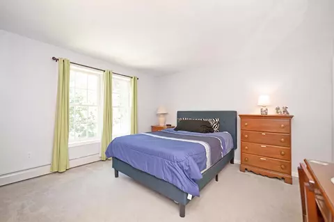 Bedroom - 4 Hudson Dr, Kensington, NH 03833 photo 4 of 4