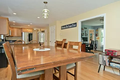 Dining - 4 Hudson Dr, Kensington, NH 03833 photo 1 of 2