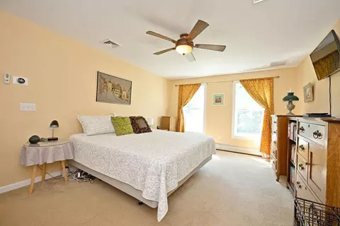 Bedroom - 4 Hudson Dr, Kensington, NH 03833 photo 5 of 5