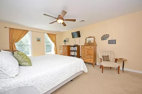 Bedroom - 4 Hudson Dr, Kensington, NH 03833 photo 2 of 5