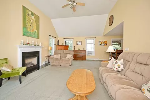 Living - 4 Hudson Dr, Kensington, NH 03833 photo 3 of 5