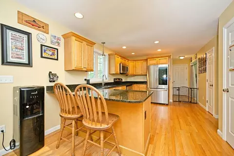 Kitchen - 4 Hudson Dr, Kensington, NH 03833 photo 1 of 2