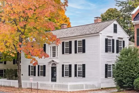 26 The Grn, Woodstock, VT 05091