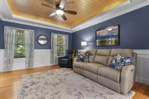 Living - 3 Duston Rd, Windham, NH 03087 photo 1 of 2