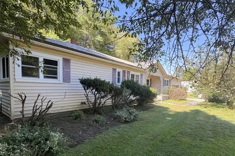 51 Main St, Marlborough, NH 03455
