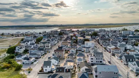 View/Area - 19 Dover Ave, Hampton, NH 03842 photo 8 of 17