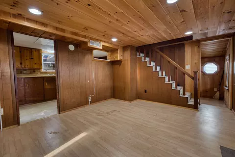 Living - 19 Dover Ave, Hampton, NH 03842 photo 1 of 3
