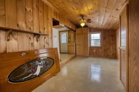 Entry Way - 19 Dover Ave, Hampton, NH 03842 photo 2 of 2