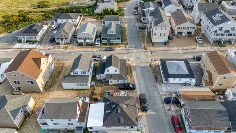 View/Area - 19 Dover Ave, Hampton, NH 03842 photo 7 of 17