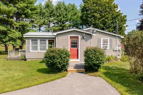 24 Church Ln, Thetford, VT 05043