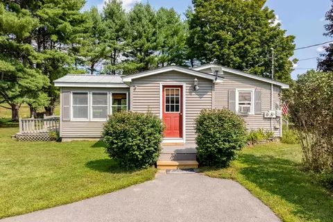 24 Church Ln, Thetford, VT 05043