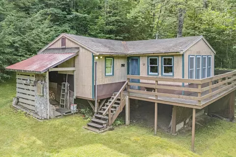243 Thompson Rd, Stockbridge, VT 05772