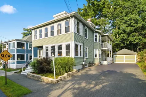 735 Belmont St, Manchester, NH 03104