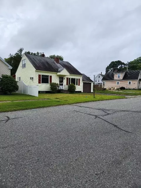 81 King St, Nashua, NH 03060