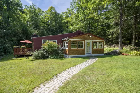 756 Bog Rd, Hillsborough, NH 03244