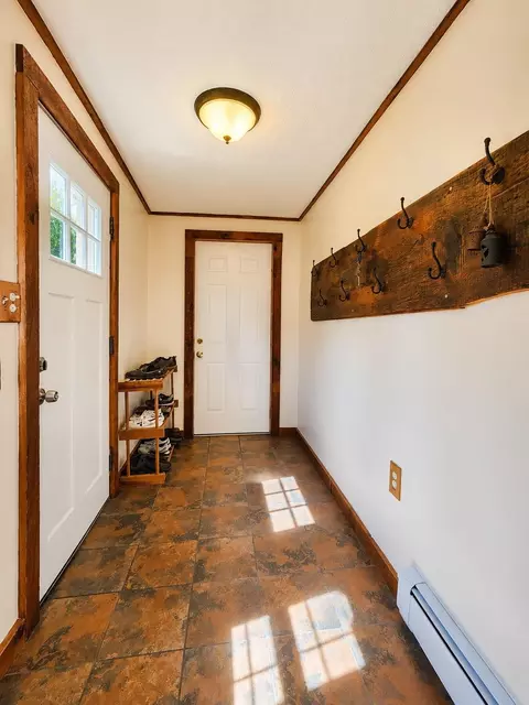 Entry Way - 30 Mutton Rd, Salisbury, NH 03268 photo 3 of 3