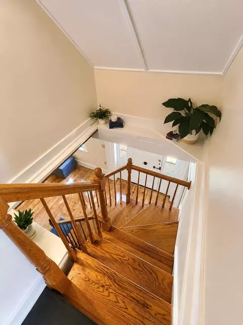 Entry Way - 30 Mutton Rd, Salisbury, NH 03268 photo 1 of 3