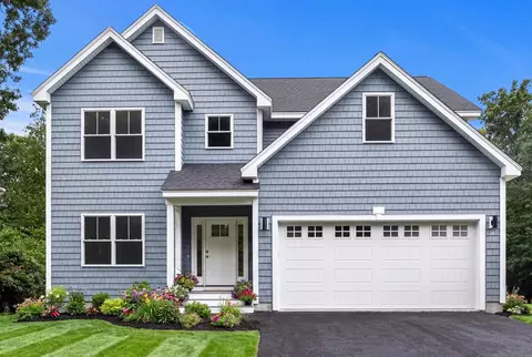 61 Noyes Rd, Londonderry, NH 03053