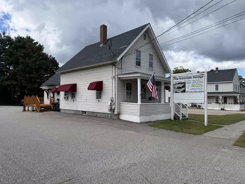 218 Main St, Laconia, NH 03246