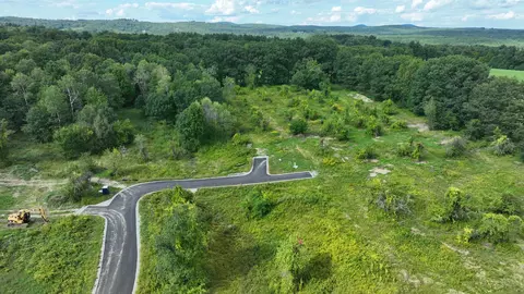 5 Mcintosh Way, Amherst, NH 03031