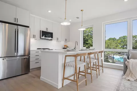 80 Constitution Ave #224, Portsmouth, NH 03801