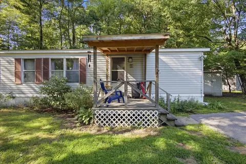 48 Lexington Rd, Colchester, VT 05446