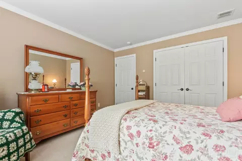 Bedroom - 84 Cameron Dr, Jackson, NH 03846 photo 5 of 8