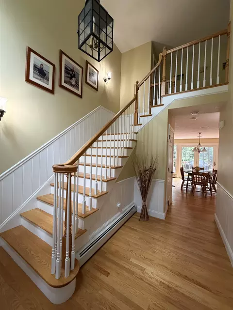 Entry Way - 7 Palmer Dr, Kensington, NH 03833 photo 2 of 4