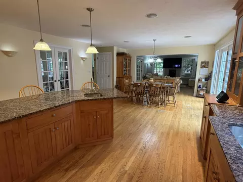 Kitchen - 7 Palmer Dr, Kensington, NH 03833 photo 4 of 5