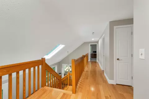 Entry Way - 38 Sharon Rd, Windham, NH 03087 photo 3 of 4