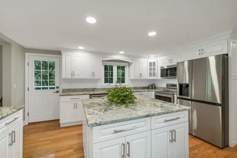 Kitchen - 38 Sharon Rd, Windham, NH 03087 photo 2 of 3